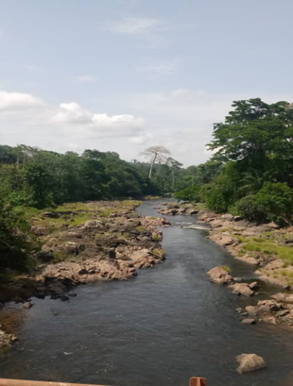 Cours d’eau mabombe